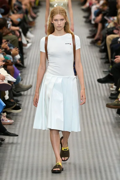 Look 47